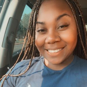 Meet your Posher, Mekah